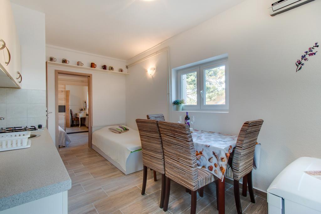 Apartment Senka Mali Lošinj Exterior foto