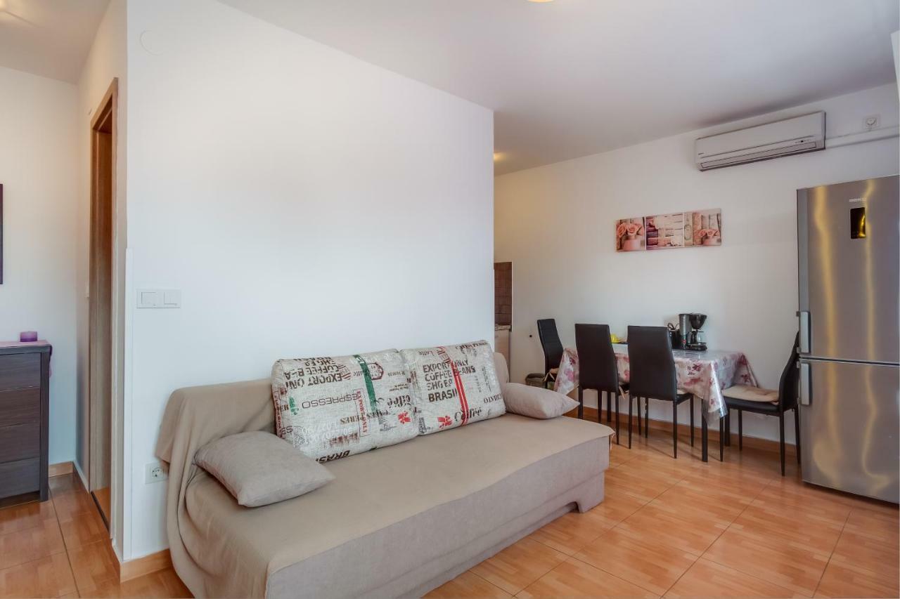 Apartment Senka Mali Lošinj Exterior foto